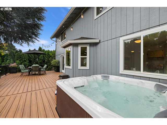 11764 Se 119TH Ave, Happy Valley, OR 97086