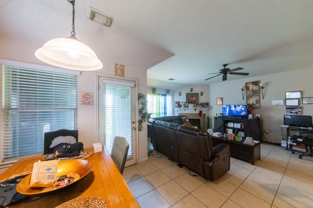 3411 Farrel Hill Street, Fresno, TX 77545
