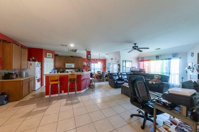 3411 Farrel Hill Street, Fresno, TX 77545