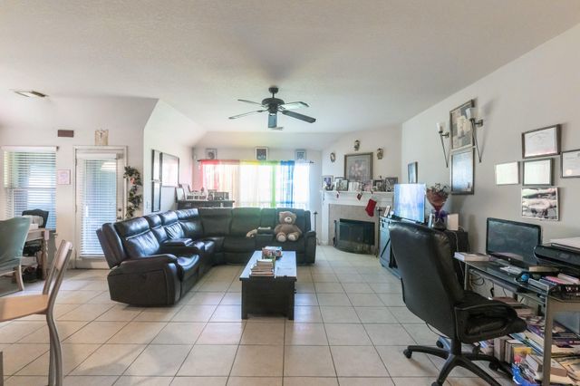 3411 Farrel Hill Street, Fresno, TX 77545