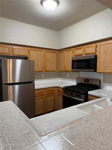 1401 SEWARD Street 202, Las Vegas, NV 89128