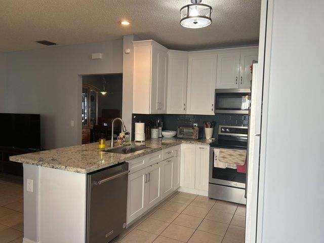 6001 Harbor Isle Way 494, Tamarac, FL 33321