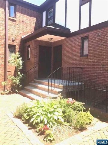 520 Broad Avenue 11, Englewood, NJ 07631
