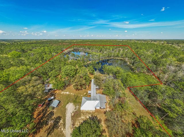 3110 Dogpatch Road, Kiln, MS 39556