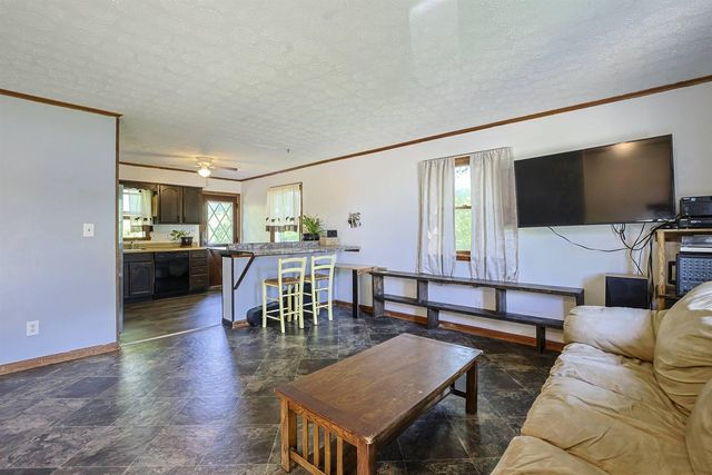 1225 Violet Road, Crittenden, KY 41030