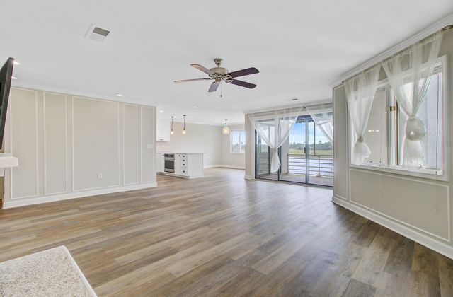 150 Wappoo Creek Drive 11, Charleston, SC 29412