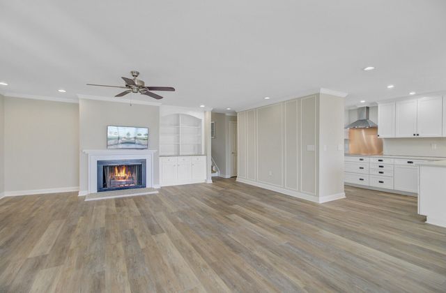 150 Wappoo Creek Drive 11, Charleston, SC 29412