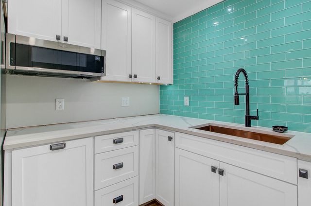 150 Wappoo Creek Drive 11, Charleston, SC 29412