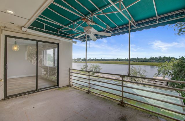 150 Wappoo Creek Drive 11, Charleston, SC 29412