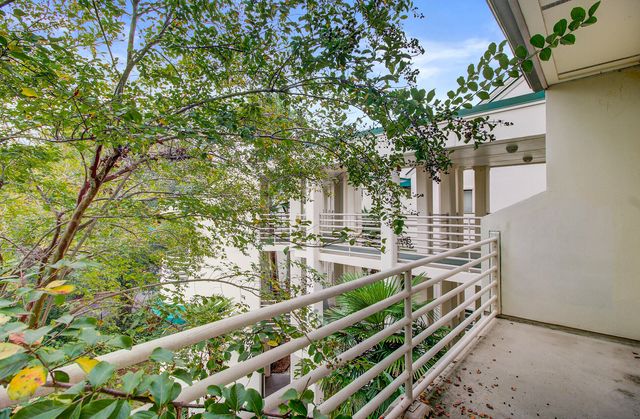 150 Wappoo Creek Drive 11, Charleston, SC 29412