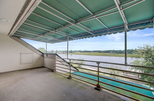 150 Wappoo Creek Drive 11, Charleston, SC 29412