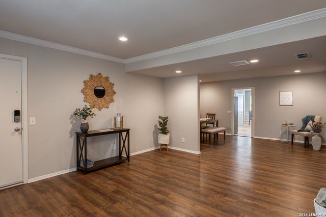 7500 Callaghan Rd Apt 236, San Antonio, TX 78229