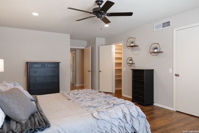 7500 Callaghan Rd Apt 236, San Antonio, TX 78229