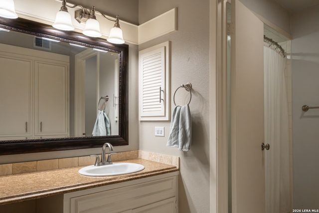 7500 Callaghan Rd Apt 236, San Antonio, TX 78229