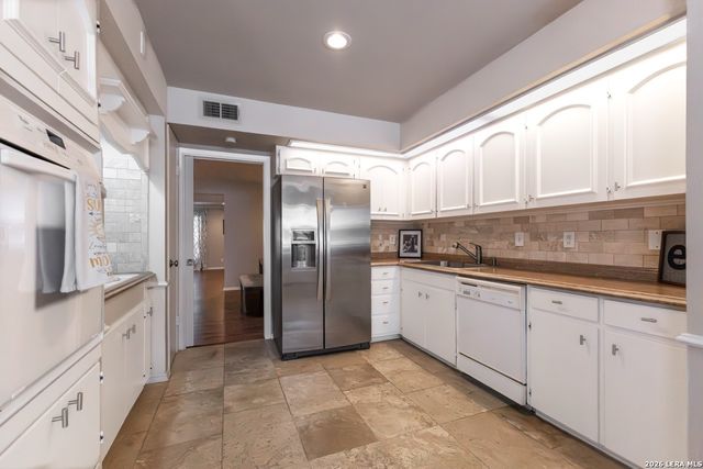 7500 Callaghan Rd Apt 236, San Antonio, TX 78229