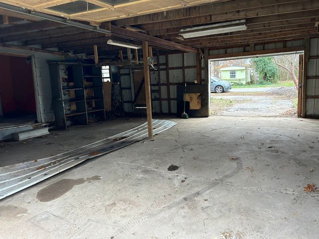 313 E 7TH Street, Brookport, IL 60534