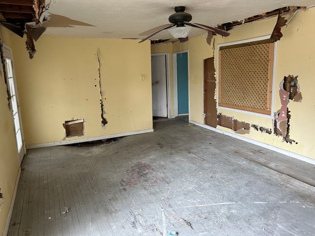 313 E 7TH Street, Brookport, IL 60534