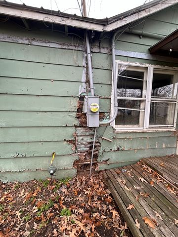 313 E 7TH Street, Brookport, IL 60534