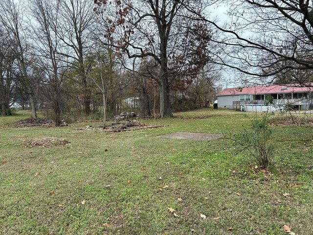 313 E 7TH Street, Brookport, IL 60534