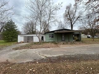 313 E 7TH Street, Brookport, IL 60534