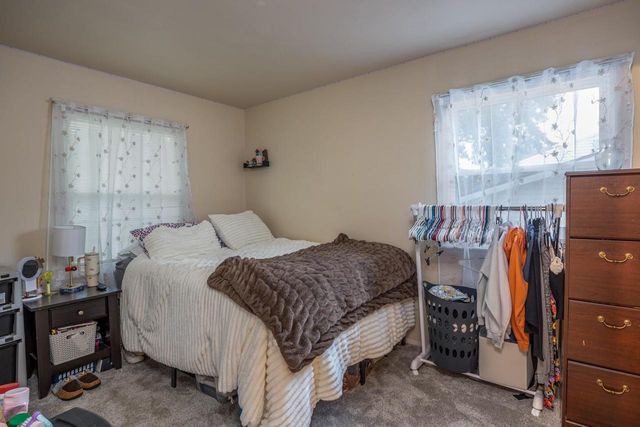 1049 GILLINGHAM ROAD, Neenah, WI 54956