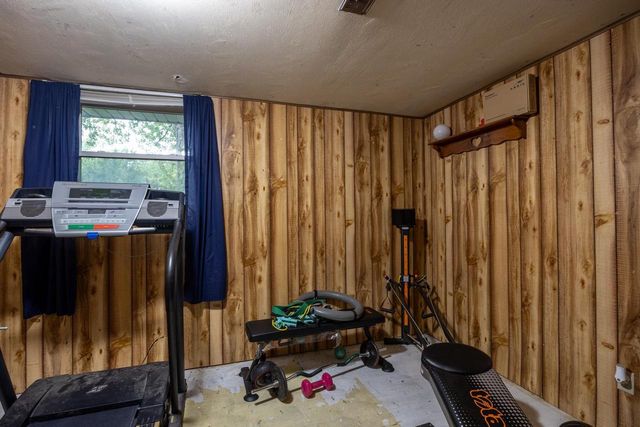 1049 GILLINGHAM ROAD, Neenah, WI 54956