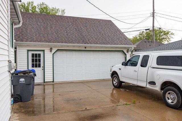 1049 GILLINGHAM ROAD, Neenah, WI 54956