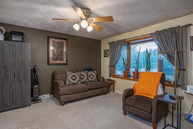 1049 GILLINGHAM ROAD, Neenah, WI 54956
