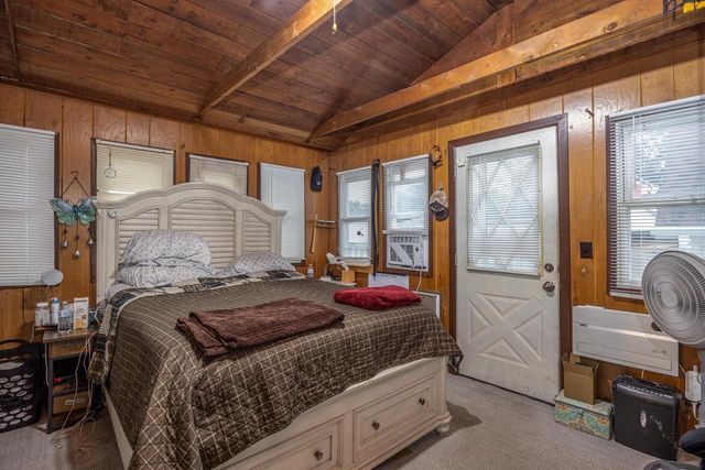 1049 GILLINGHAM ROAD, Neenah, WI 54956