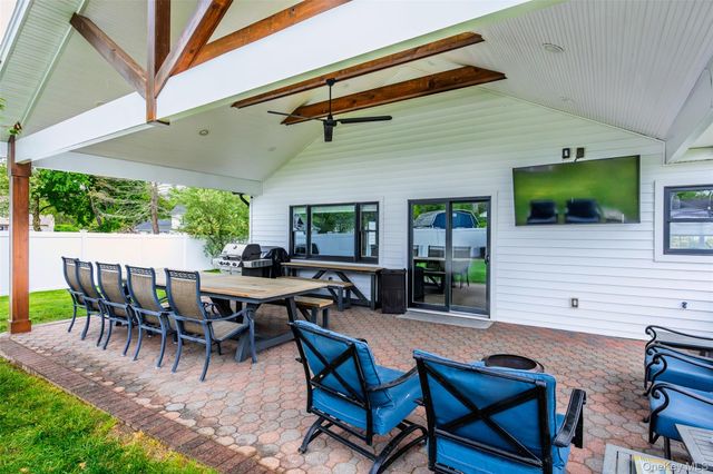 38 Long Meadow Place, South Setauket, NY 11720