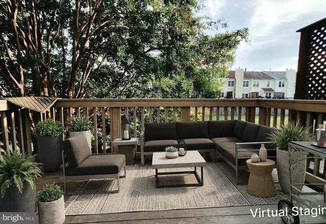 5189 GLEN MEADOW DR, Centreville, VA 20120