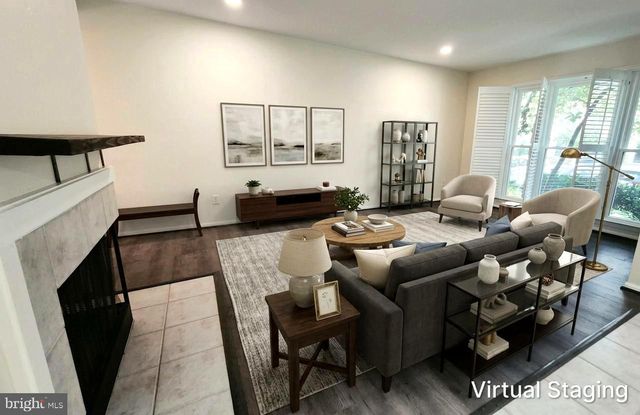 5189 GLEN MEADOW DR, Centreville, VA 20120