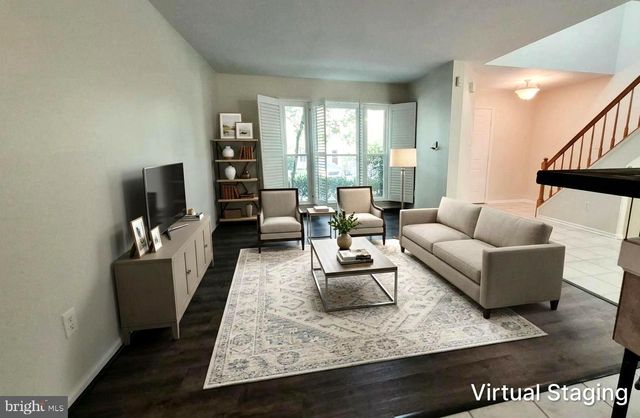5189 GLEN MEADOW DR, Centreville, VA 20120