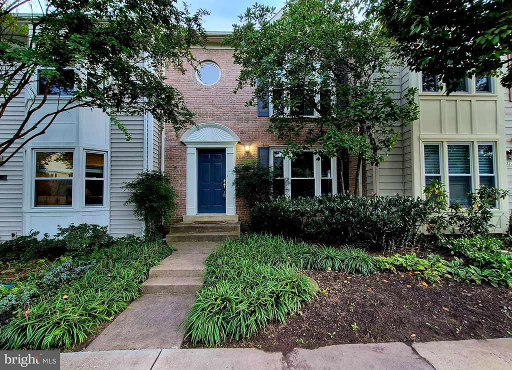 5189 GLEN MEADOW DR, Centreville, VA 20120