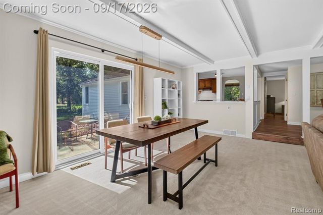 807 S Oak Street, Fenton, MI 48430