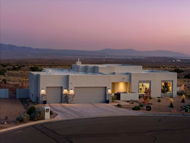 2324 Venada Road NE, Rio Rancho, NM 87144