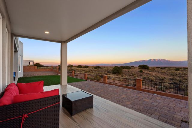 2324 Venada Road NE, Rio Rancho, NM 87144