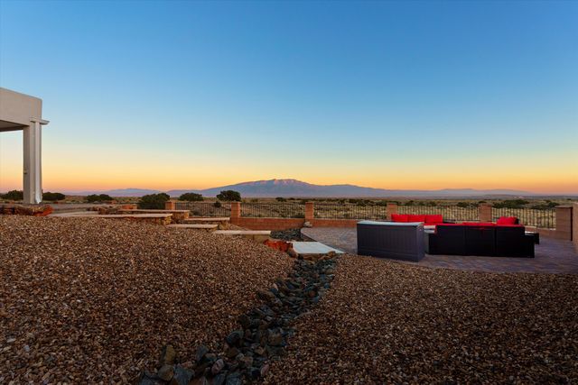 2324 Venada Road NE, Rio Rancho, NM 87144