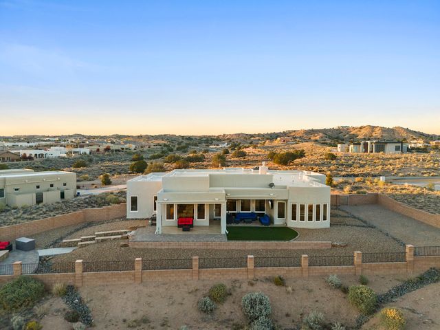 2324 Venada Road NE, Rio Rancho, NM 87144