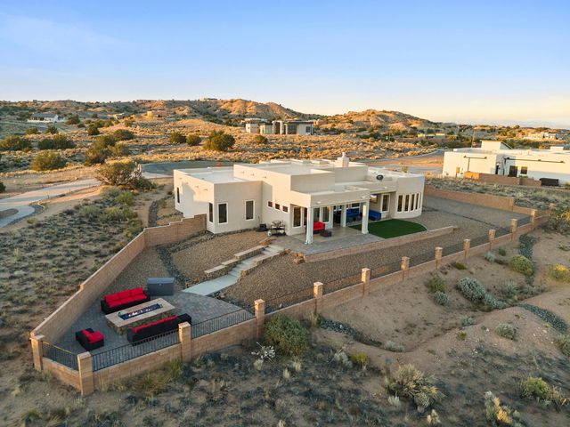 2324 Venada Road NE, Rio Rancho, NM 87144