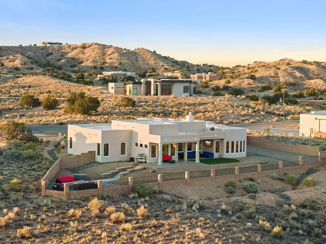 2324 Venada Road NE, Rio Rancho, NM 87144