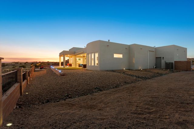 2324 Venada Road NE, Rio Rancho, NM 87144