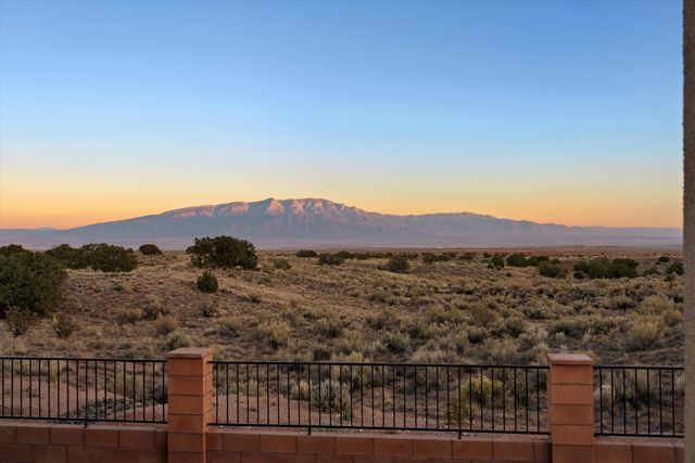 2324 Venada Road NE, Rio Rancho, NM 87144