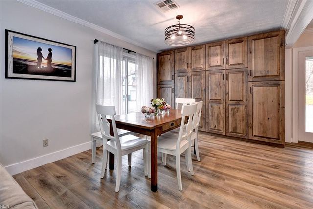 232 Thompson LN, Williamsburg, VA 23188