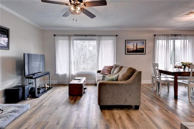 232 Thompson LN, Williamsburg, VA 23188