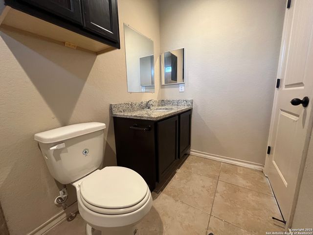 7034 Lakeview Dr Unit 101, San Antonio, TX 78244