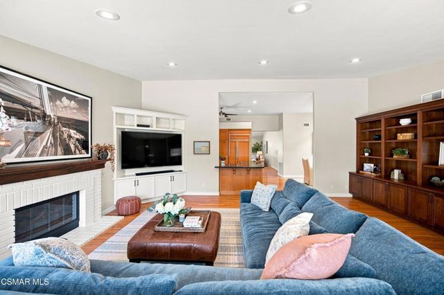 5500 Liverpool Court, Oak Park, CA 91377