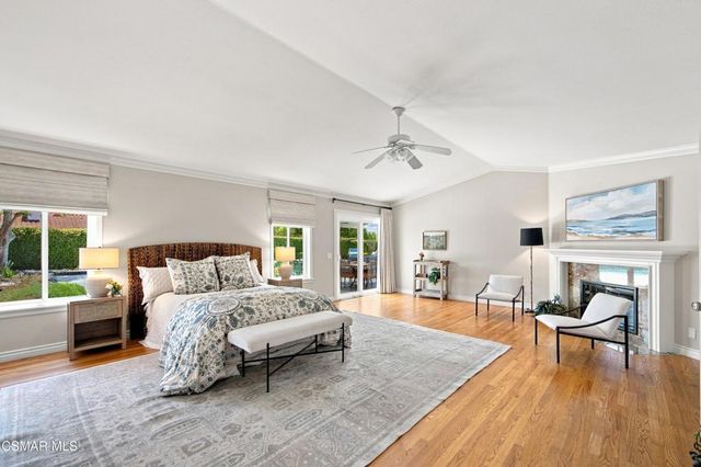 5500 Liverpool Court, Oak Park, CA 91377