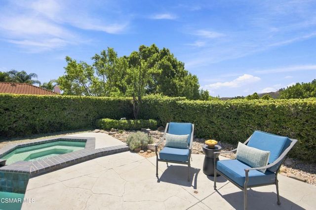5500 Liverpool Court, Oak Park, CA 91377