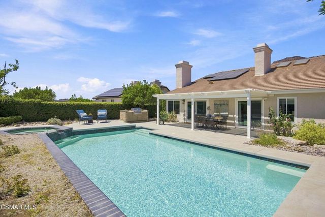 5500 Liverpool Court, Oak Park, CA 91377